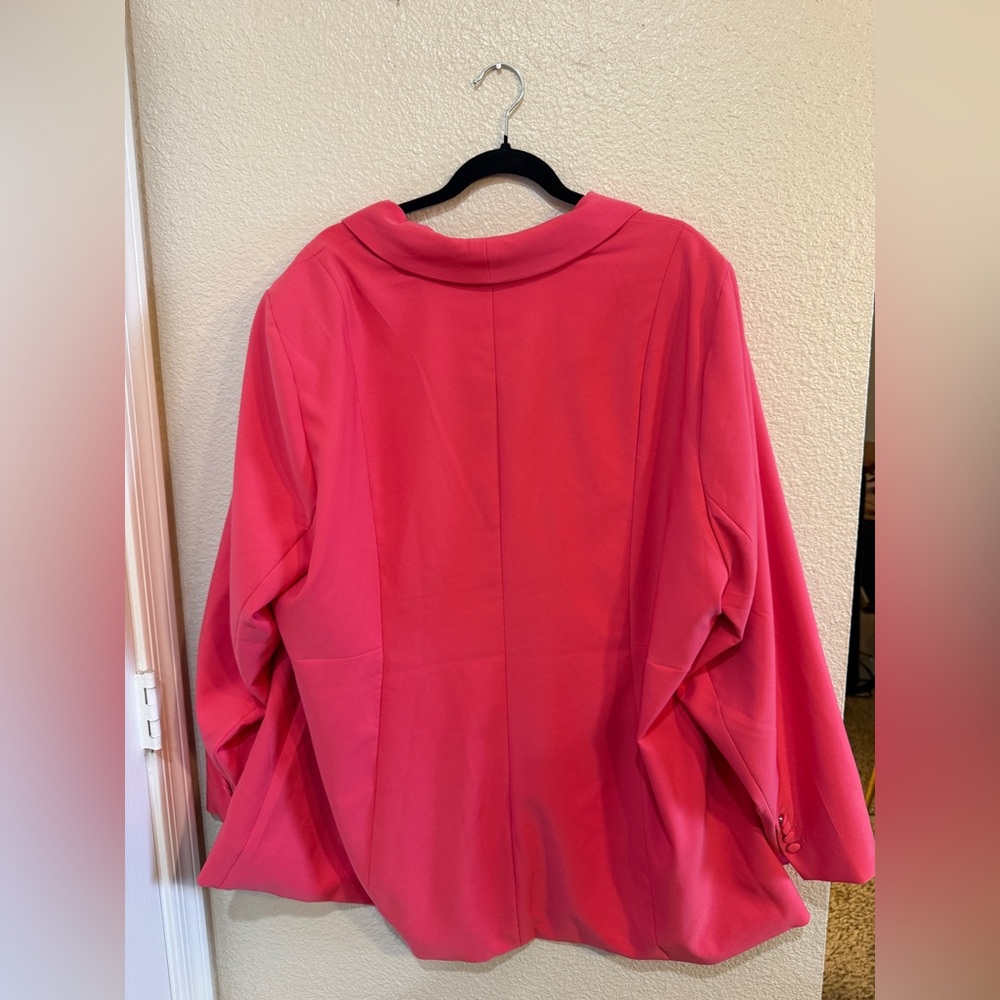 NWT TORRID TORRID Soho Studio Refined Crepe Blazer - SIZE 4 - Picture 6 of 8